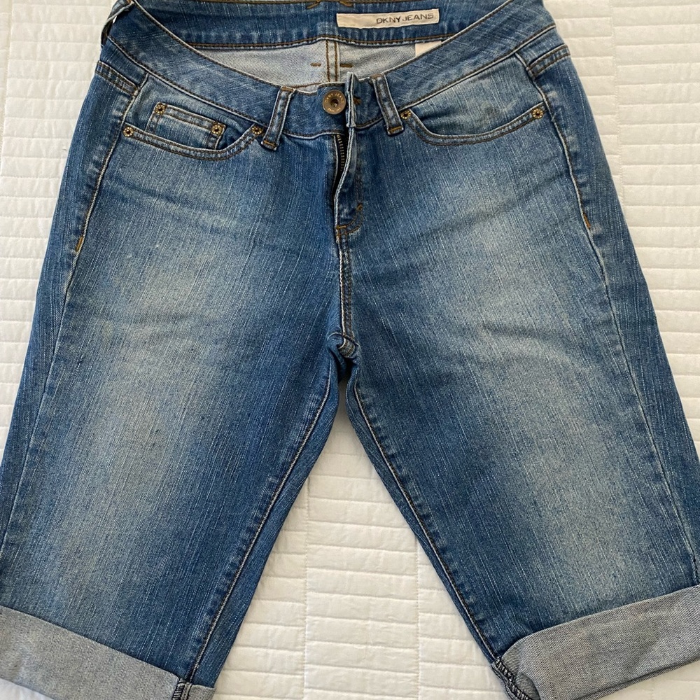 DKNY  capri jeans - size 10